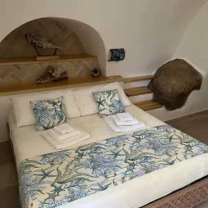 Gasthof Stanza Privata Con Giardino, La Maddalena (Sassari)